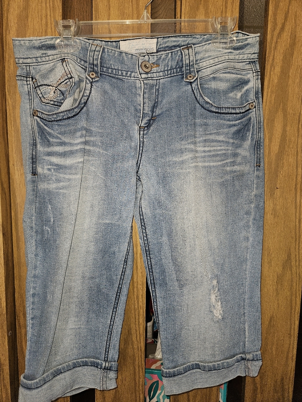 Maurices Sz 7/8 Light Blue Wash Stretch Denim Rolled Cuff Capris